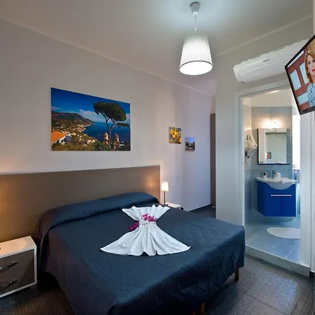 Bed & Breakfast 123 3*